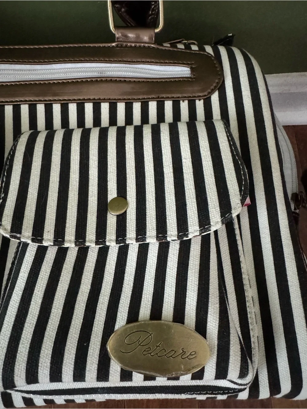 Petcare Brand Soft Bodied Pet Carrier Bag
